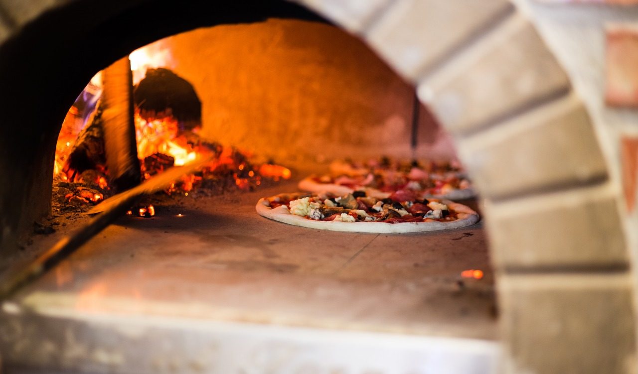 Pizzaovn til hjemmebruk - Hvordan du den riktige pizzaovnen